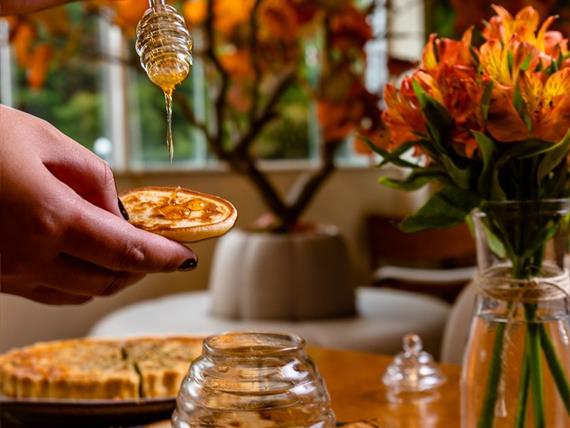 hotel champet 04-25-64.jpg