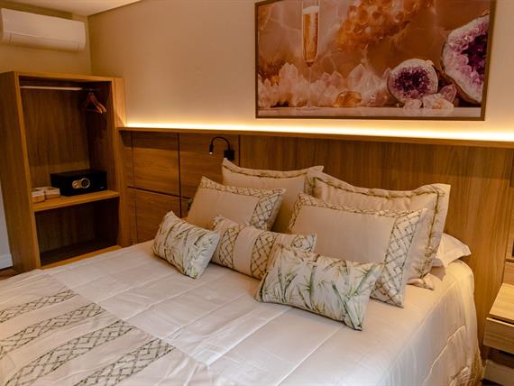 hotel champet 04-25-119.jpg