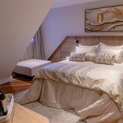 Apartamento Superior com Janela e Cama Queen