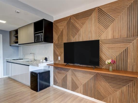 gp cj - 1135_6_7_8_9 copy.jpg