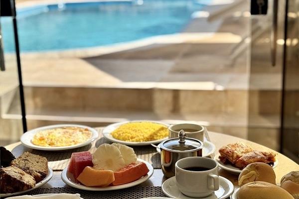 Foto 5 de Las Brisas Beach Hotel – GRUPO GR