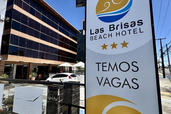 Foto 23 de Las Brisas Beach Hotel – GRUPO GR