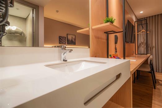 9 suite superior banheiro.jpg