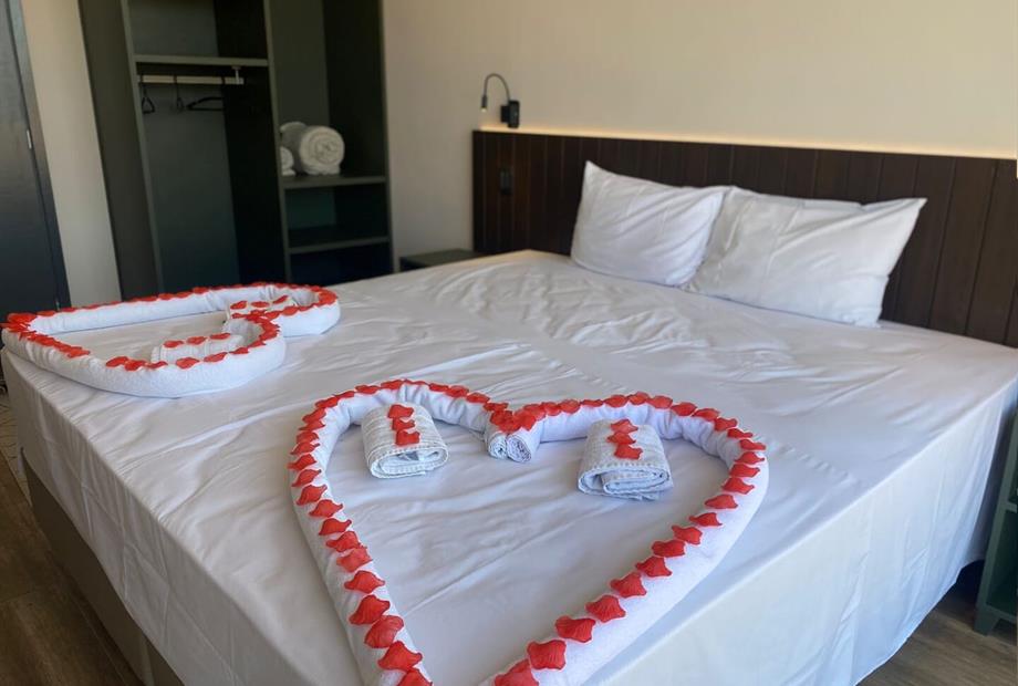 cama casal ometto.jpg