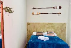 Quarto Cama de Casal com banheiro privativo externo