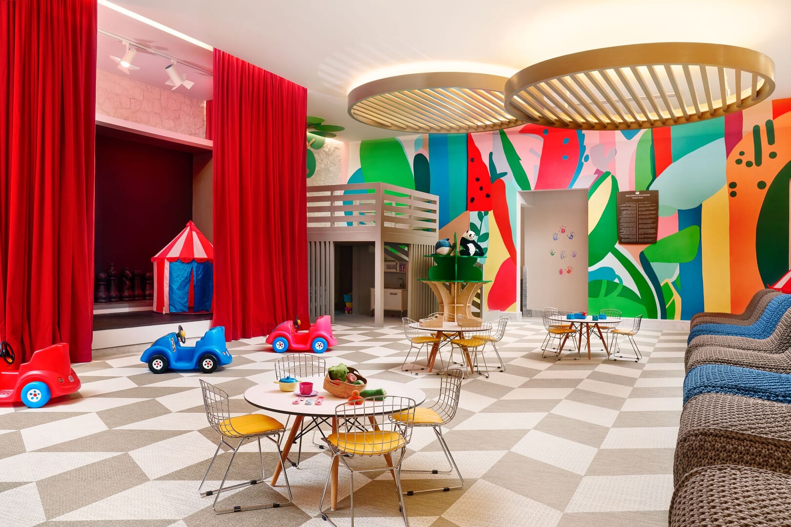 sls_playamujeres_kidsclub  (2) (1).jpg