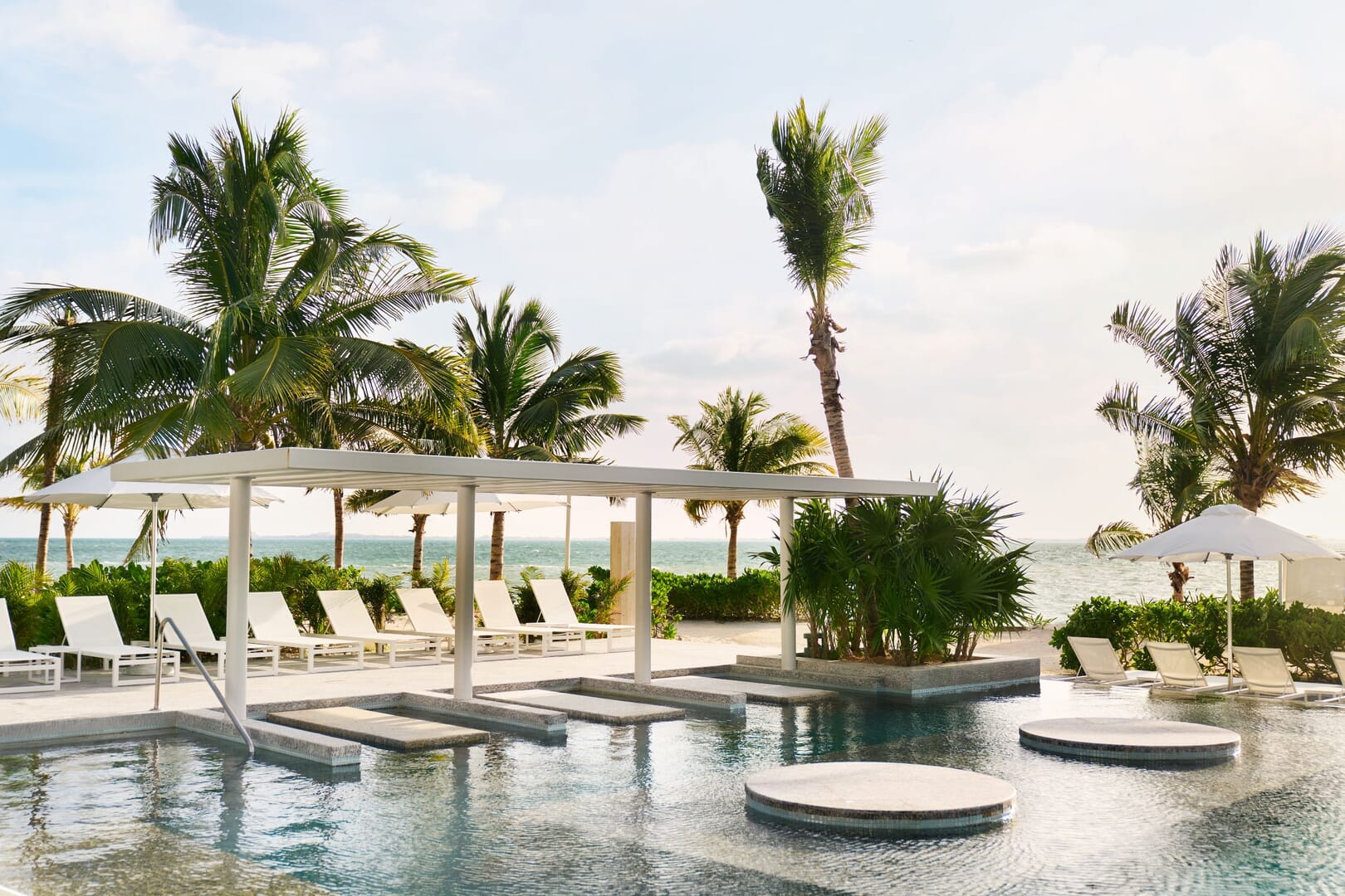 sls_playamujeres_pools 9.jpg