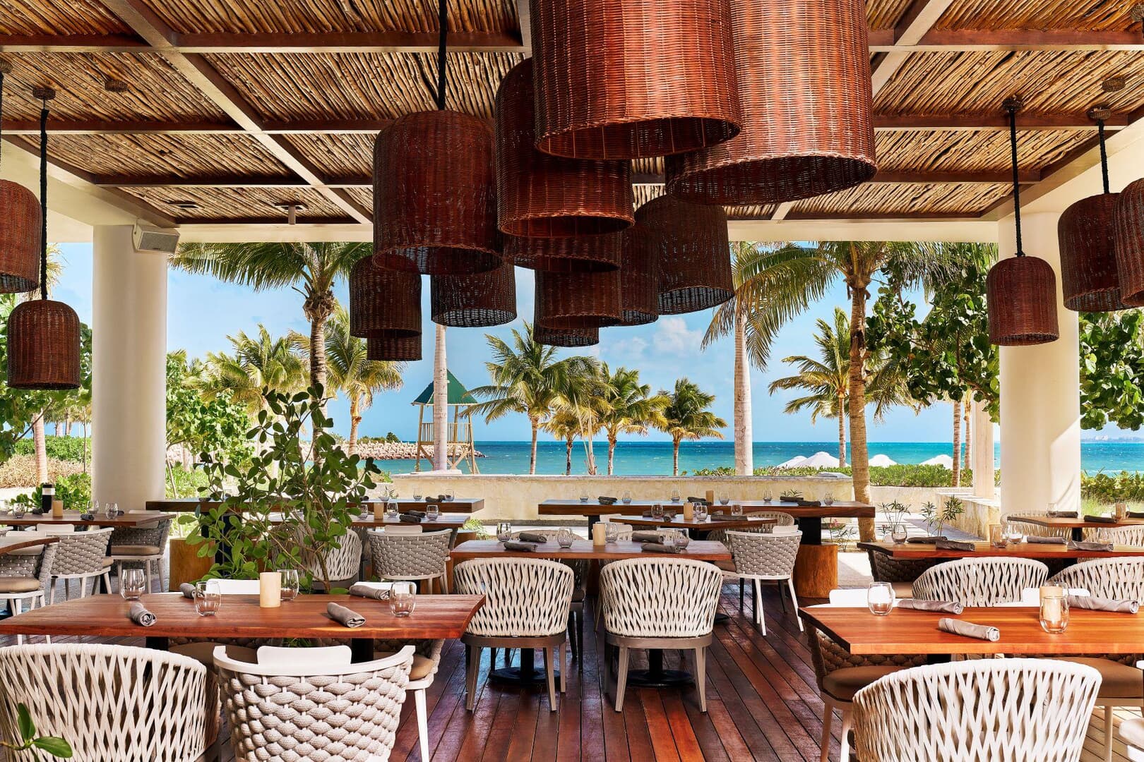 sls_playamujeres_restaurant_bungalow (1).jpg