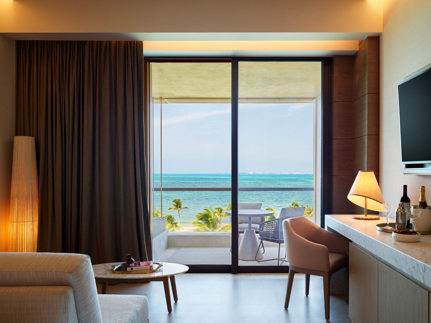 Delight King Ocean View King - 19_delightking_balcony and ov.jpg