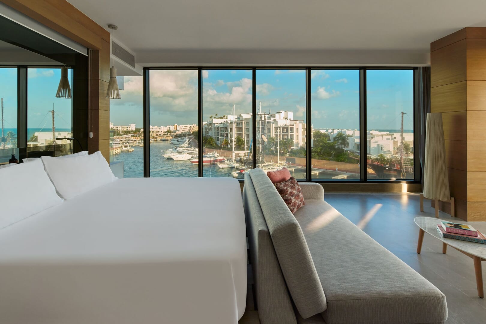 Euphoria Corner Suite Ocean View King - euphoria_corner_suite_ocean_view_king (4).jpg