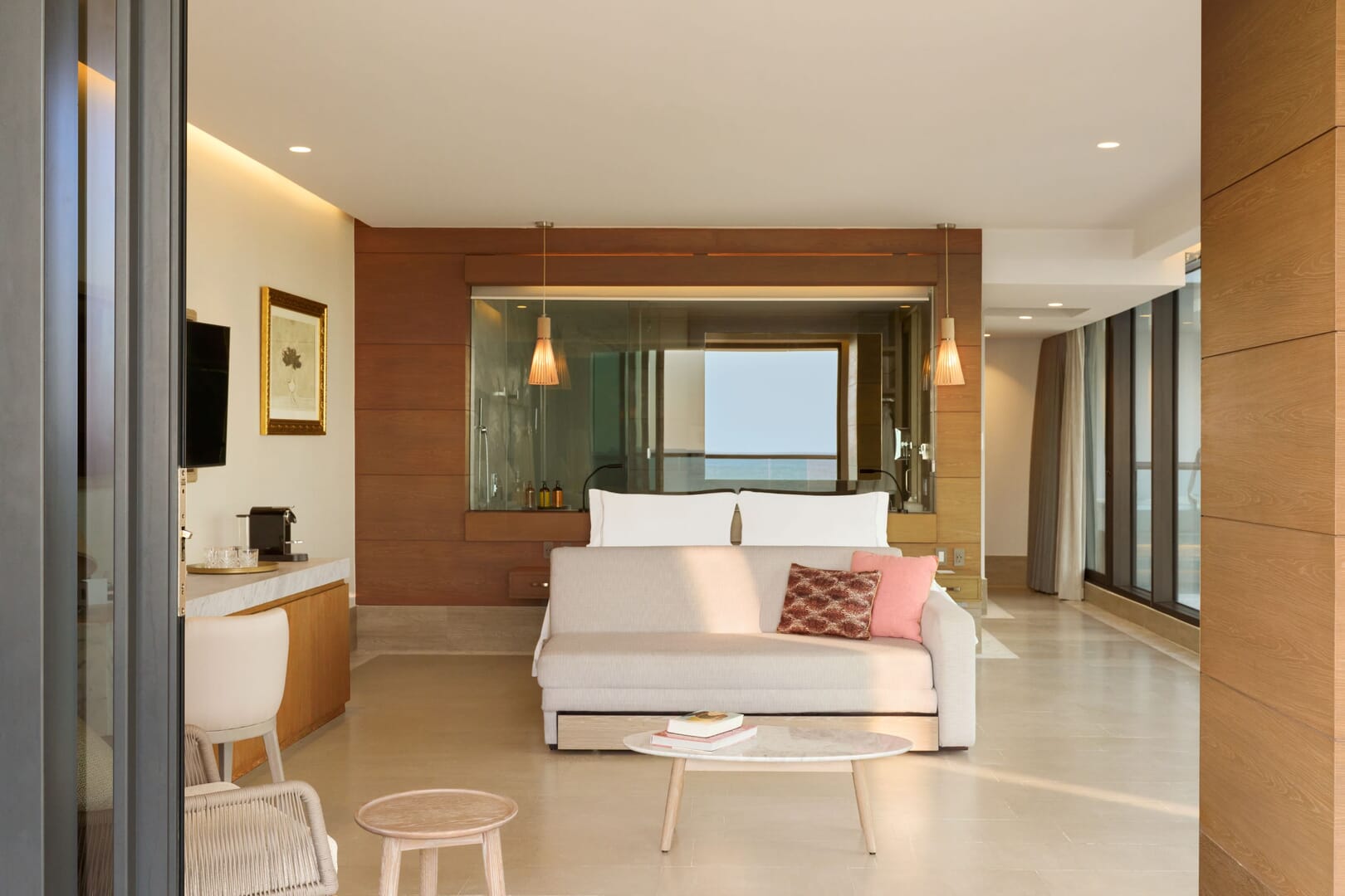 Euphoria Corner Suite Ocean View King - euphoria_corner_suite_ocean_view_king (3).jpg