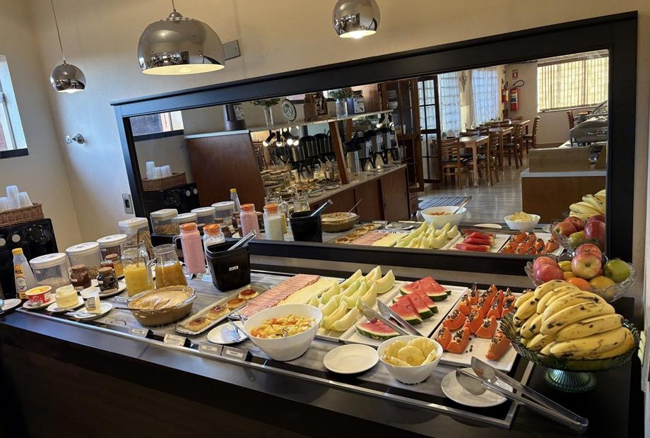 buffet pista fria.jpg
