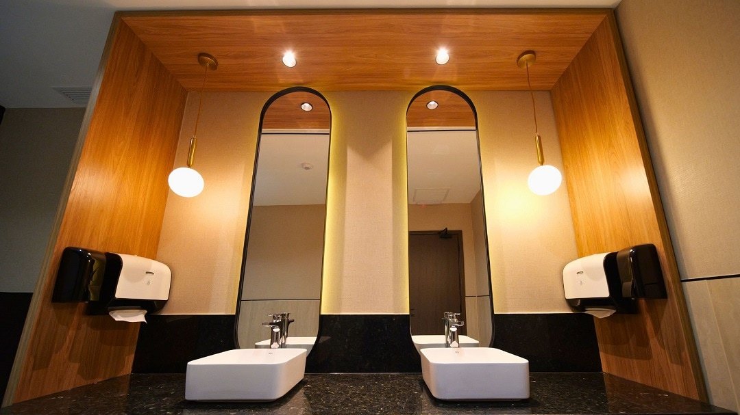 rhasu_baño social pb.jpg