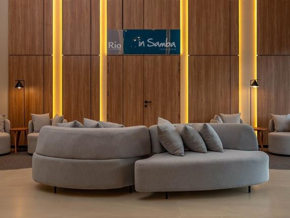 rhasu in samba externo.jpg