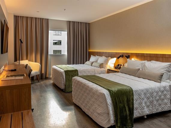 h. rhasu_selec doble twin.jpg