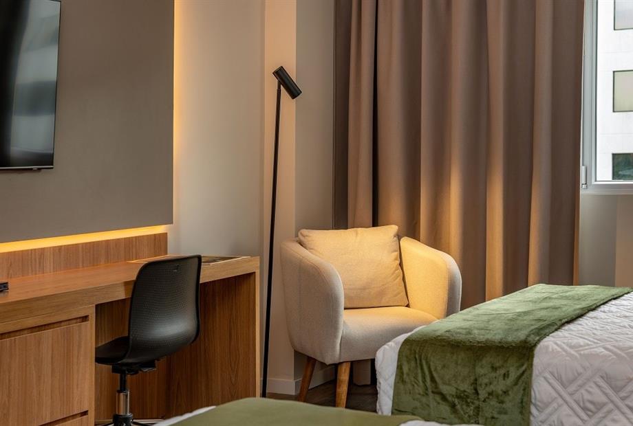 h. rhasu_selec doble twin 3.jpg