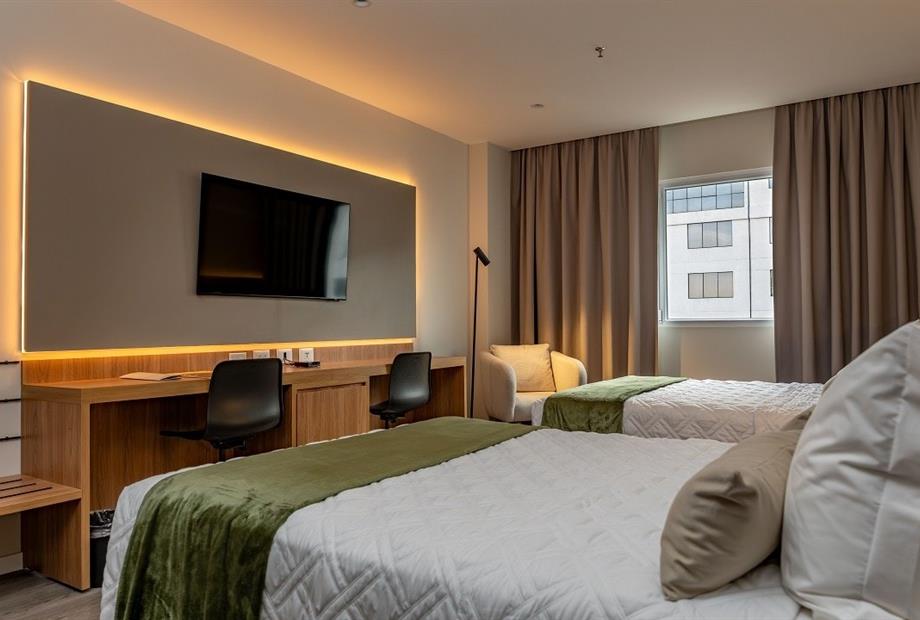 h. rhasu_selec doble twin 2.jpg