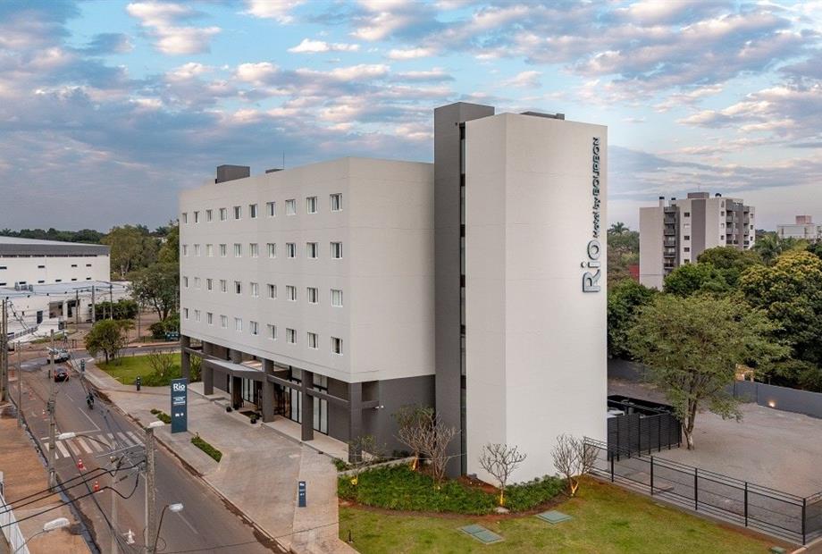 c. rhasu_fachada lateral.jpg