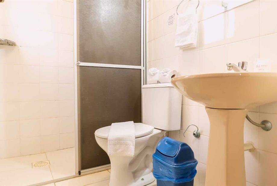 hanna amisterdam-75_9_11zon.jpg