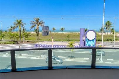 889121349.jpg