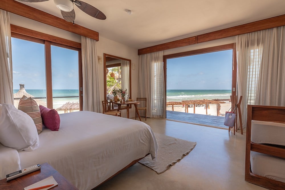 Beach Front Ground Floor Suite - 1 view.jpg