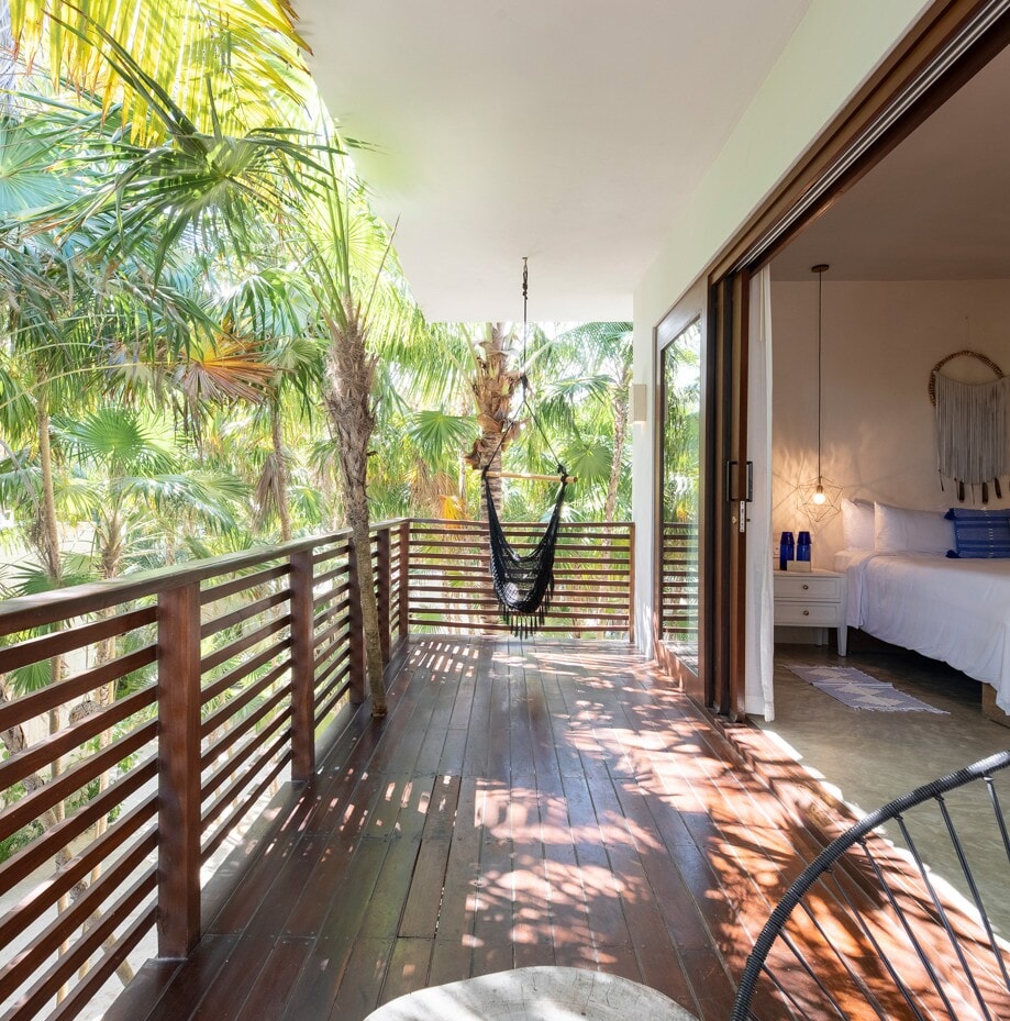 Upper Level Beachside Suite At Lula By La Zebra - ul .jpg