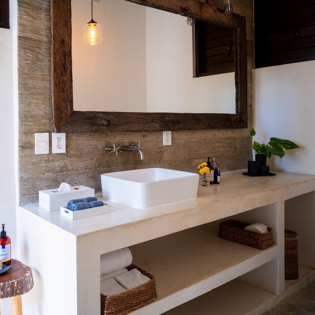 Jungle King Room At Lula By La Zebra - 4 bathroom -  - jungle side suite.jpg