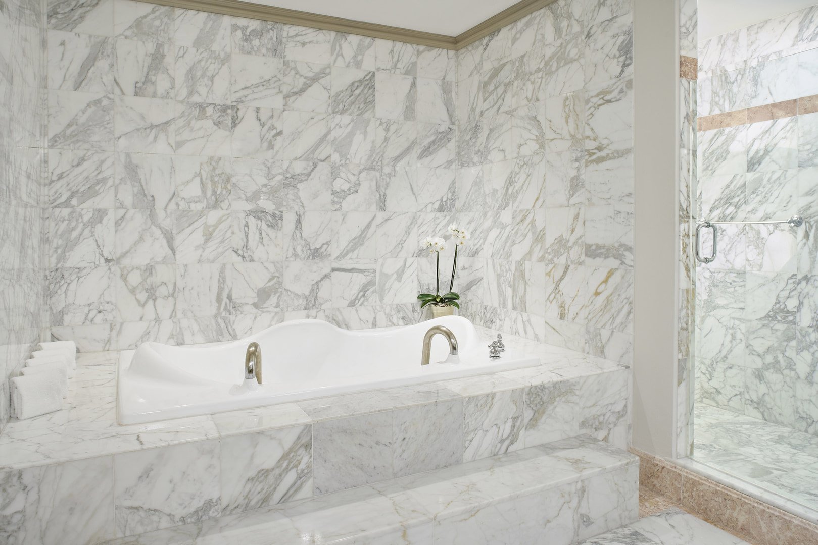 The Presidential Suite - 4.jpg