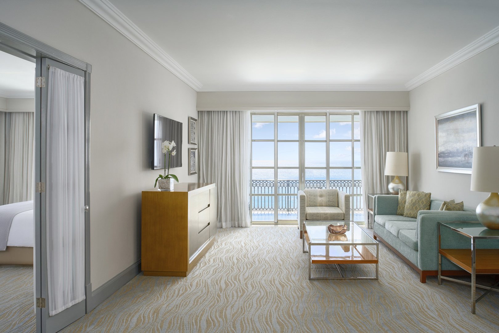 Club Seafront Suite - 1.jpg