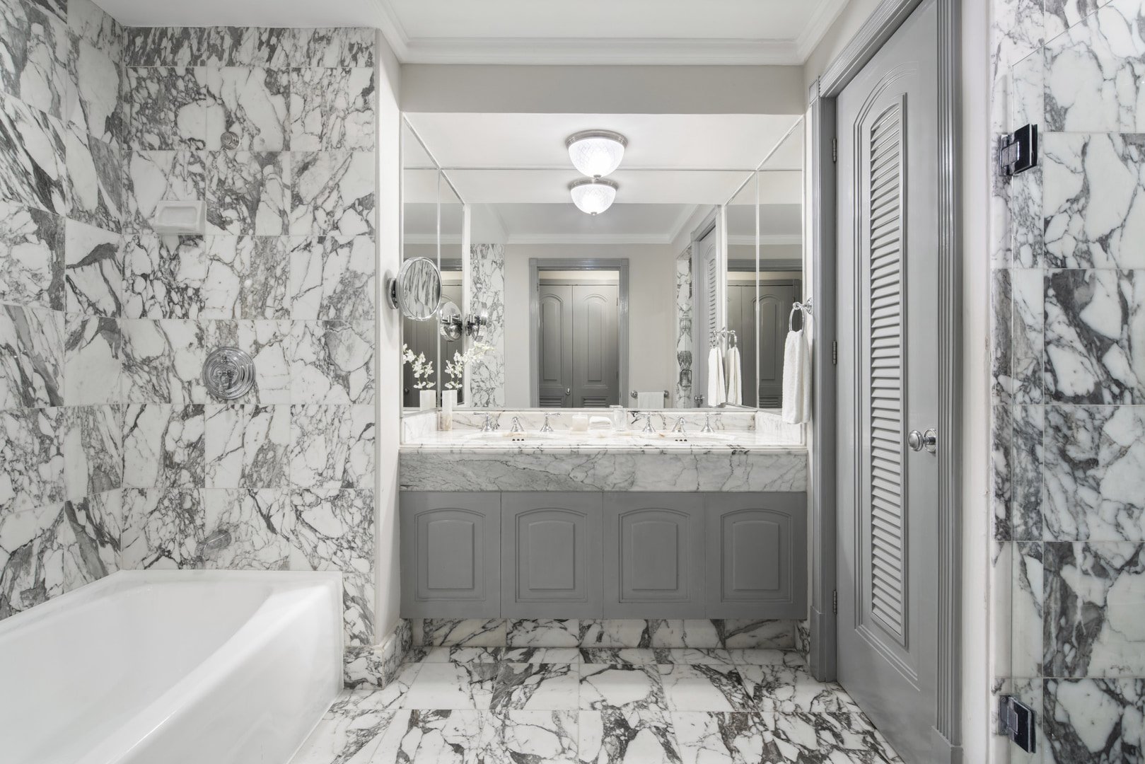 Club Seaside Suite - 3.jpg