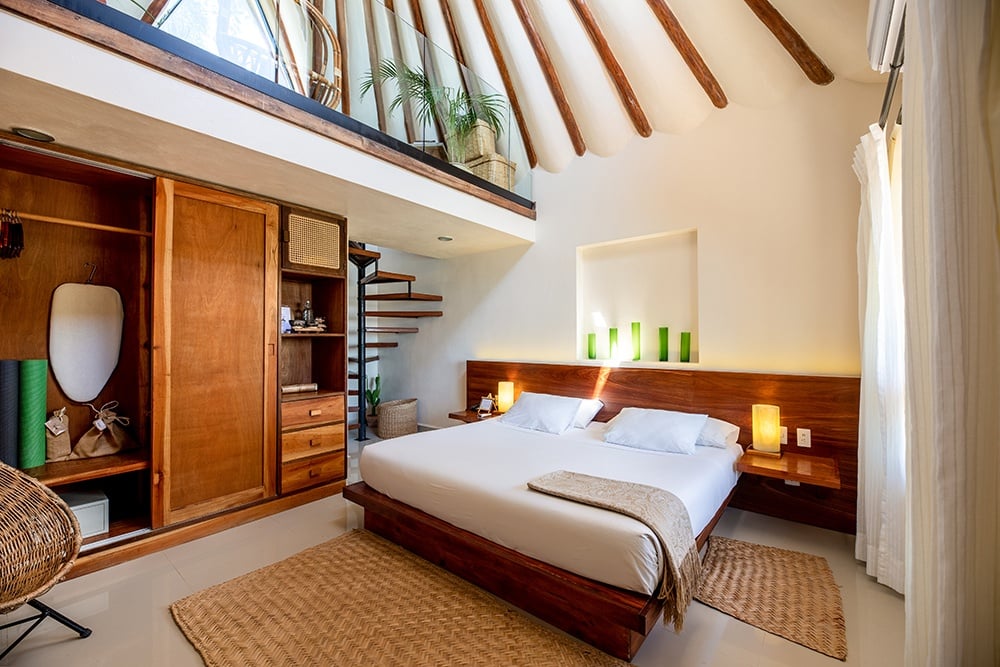 Sea View Room - decoration.jpg