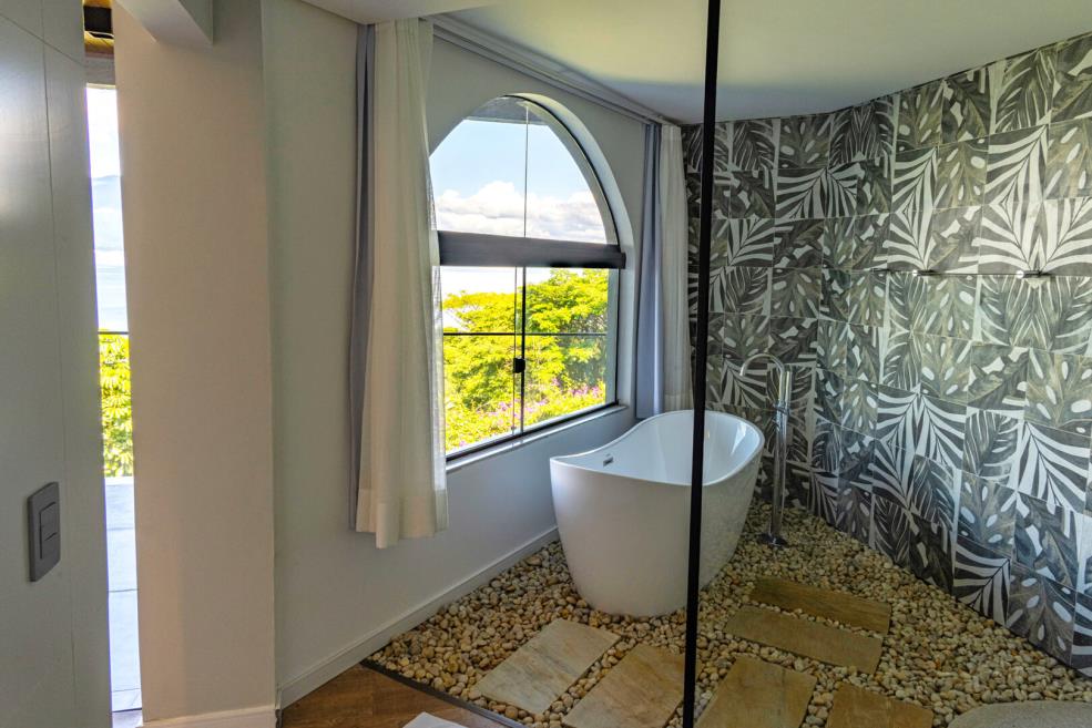 suite8_08_result.jpg