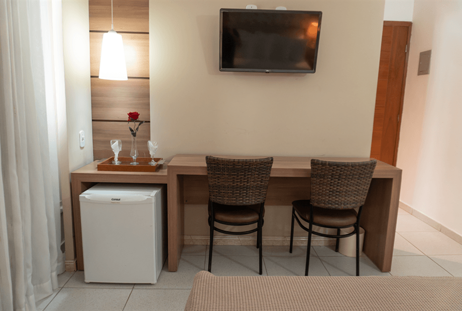 cópia de larison-12.png