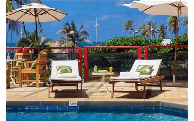Piscina Bahiamar Hotel.jpg