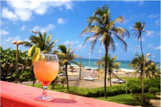 Vista piscina Bahiamar Hotel.jpg