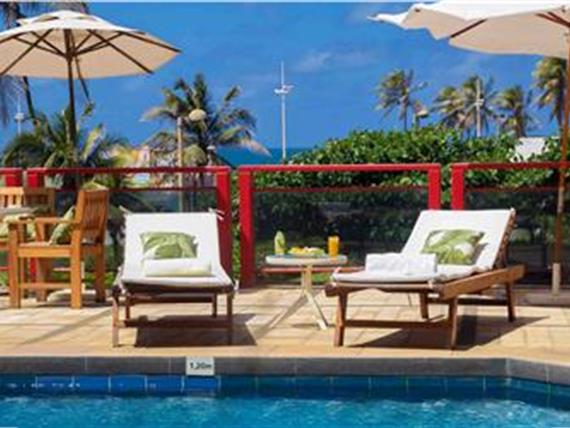 Piscina Bahiamar Hotel.jpg