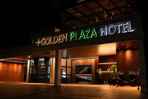 goldenplaza-254.jpg
