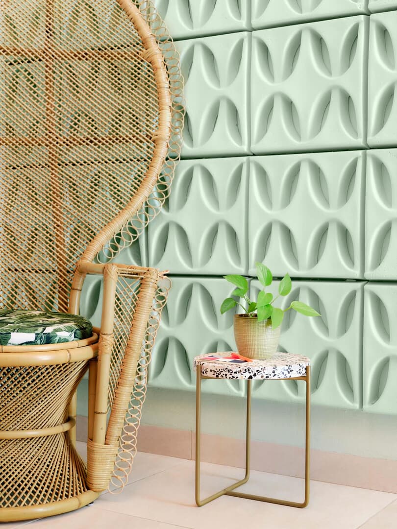 kmx-pdc1_lobby_1361_kayak owned.jpg