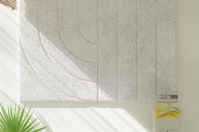 kmx-pdc1_lobby_174_kayak owned.jpg