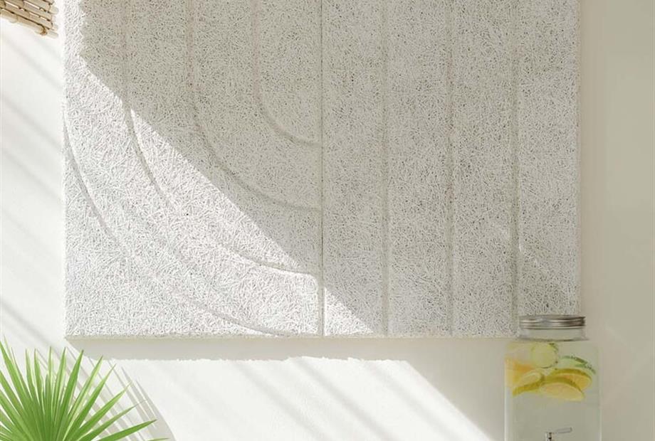 kmx-pdc1_lobby_174_kayak owned_1.jpg