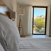 Habitación Queen con Balcón