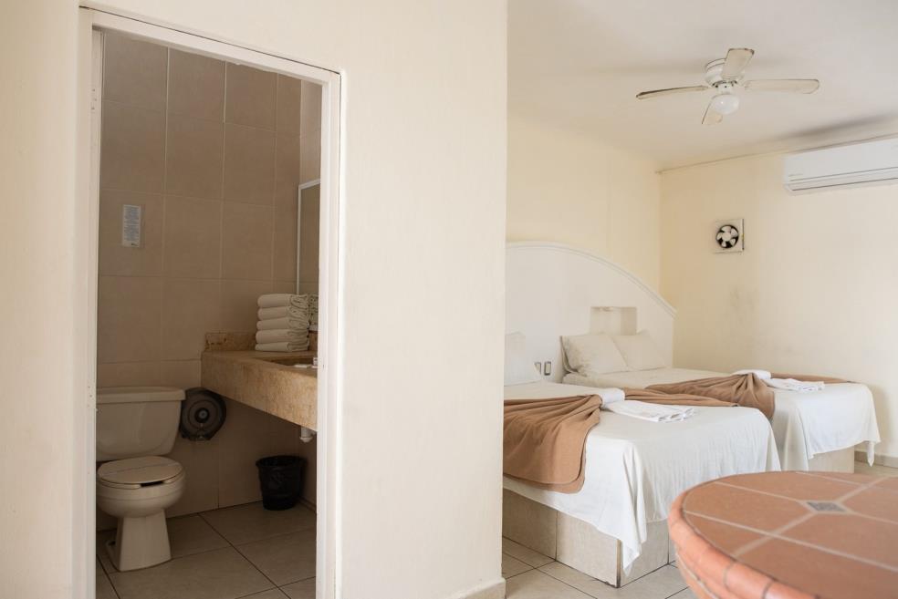 master suite 1.jpg