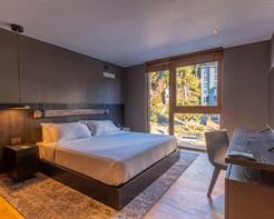 Standard King - City View