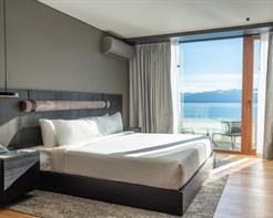 Deluxe King - Lake View