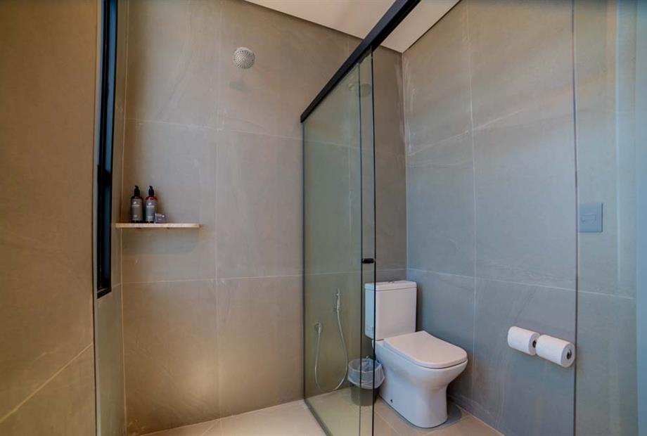 spcg - luxo casal queen - banheiro (2).jpg