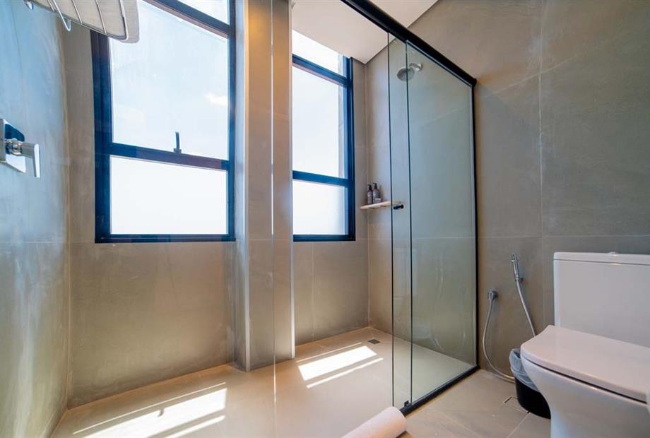 spcg - luxo casal queen - banheiro (1).jpg