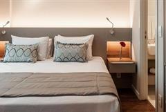 Studio Casal King + Sofá Cama