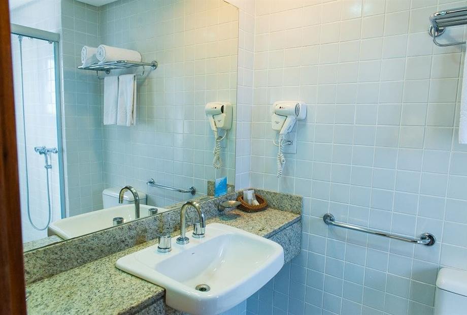 shpa - superior twin - banheiro.jpg