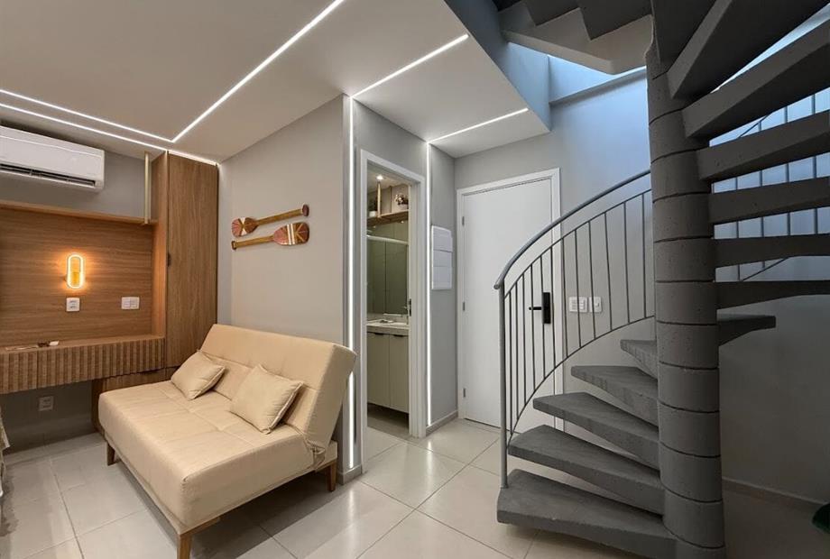 visão da escada-porta.jpg