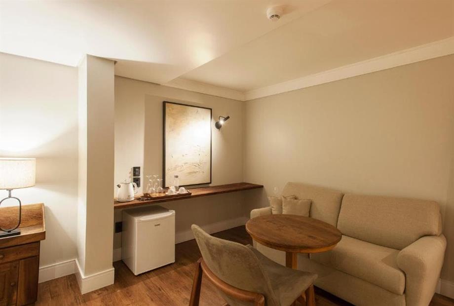 whatsapp image 2025-11-24 at 16.23.34 (8).jpeg